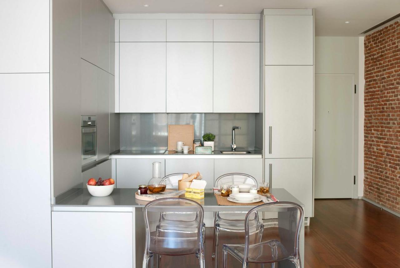 Eric Voekel Boutique Apartments - Madrid Suites Номер фото