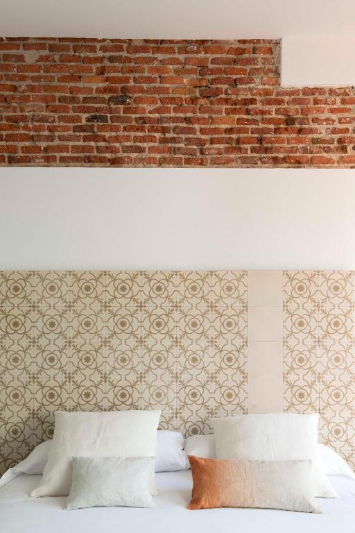 Eric Voekel Boutique Apartments - Madrid Suites Номер фото